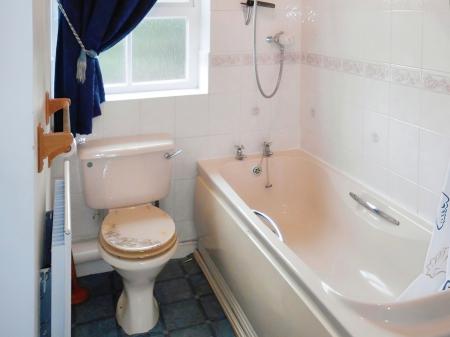 2 bedroom Semi-detached house to let in Badsey Lane, Evesham, WR11