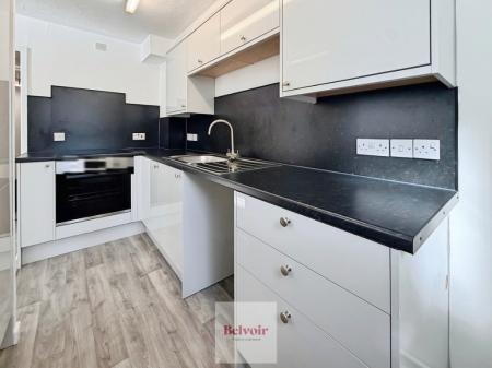 1 bedroom Flat to let in St Philips Drive, Evesham, WR11