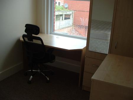 5 bedroom Terraced House to let in Culverland Road, Exeter, EX4