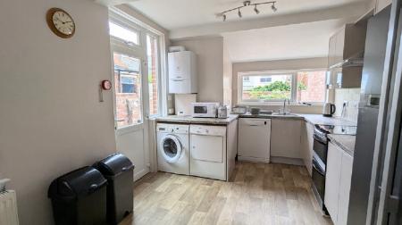 4 bedroom Terraced House to let in Danes Road, Exeter, EX4