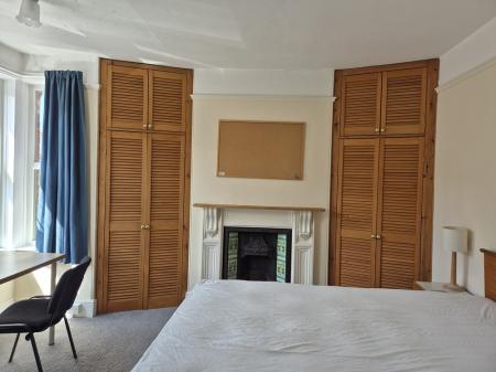 4 bedroom Terraced House to let in Danes Road, Exeter, EX4