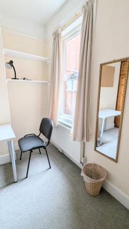 4 bedroom Terraced House to let in Danes Road, Exeter, EX4