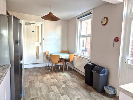 4 bedroom Terraced House to let in Danes Road, Exeter, EX4