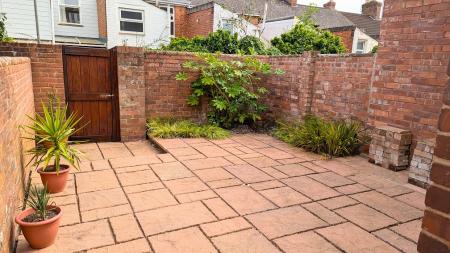 4 bedroom Terraced House to let in Danes Road, Exeter, EX4