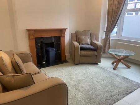 2 bedroom Terraced House to let in Mansfield Road, Exeter, EX4