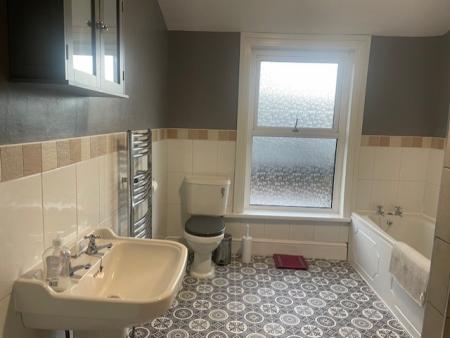 2 bedroom Terraced House to let in Mansfield Road, Exeter, EX4