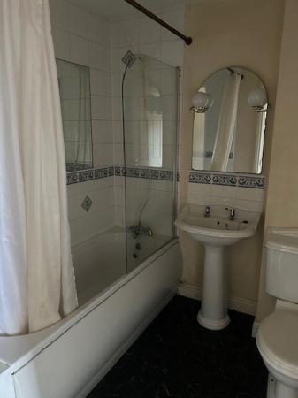 2 bedroom Flat to let in Devington Park, Exminster, EX6