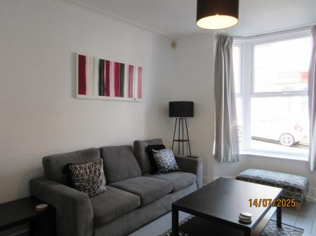 2 bedroom Terraced House to let in Herschell Road, Exeter, EX4