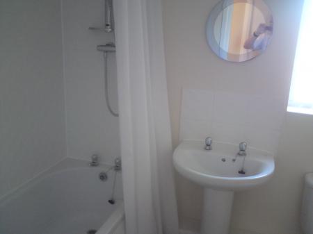 2 bedroom Flat to let in St Davids Hill, Exeter, EX4