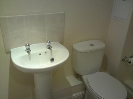 2 bedroom Flat to let in St Davids Hill, Exeter, EX4