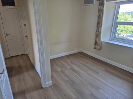1 bedroom Flat to let in Heavitree Road, Exeter, EX1