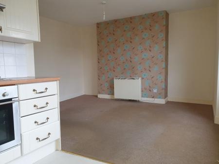 1 bedroom Flat to let in Heavitree Road, Exeter, EX1