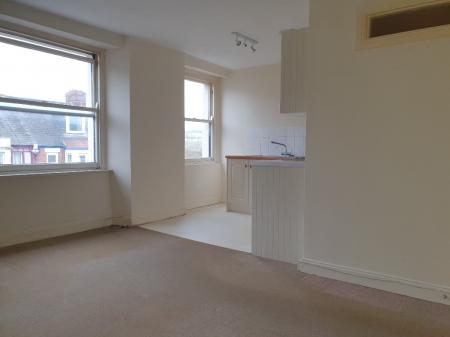 1 bedroom Flat to let in Heavitree Road, Exeter, EX1