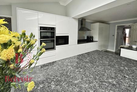 4 bedroom Detached house for sale in Bunn Road, Exmouth, EX8