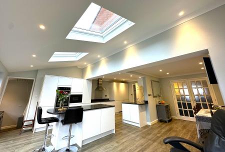 4 bedroom Detached house for sale in Bunn Road, Exmouth, EX8