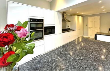 4 bedroom Detached house for sale in Bunn Road, Exmouth, EX8