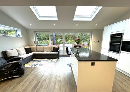 4 bedroom Detached house for sale in Bunn Road, Exmouth, EX8