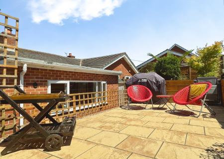 2 bedroom Semi-detached bungalow for sale in The Marles, Exmouth, EX8