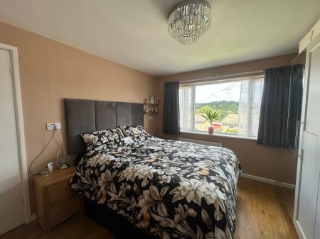 2 bedroom Semi-detached bungalow for sale in The Marles, Exmouth, EX8