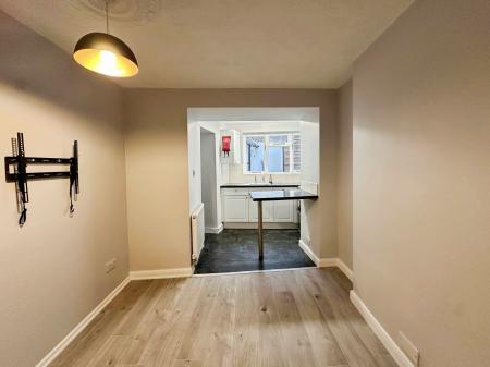 1 bedroom Flat to let in Beacon Hill, Exmouth, EX8