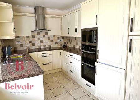 3 bedroom End of terrace house to let in Drakes Gardens, Exmouth, EX8