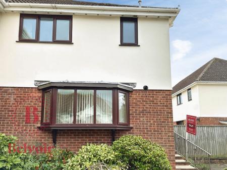 3 bedroom End of terrace house to let in Drakes Gardens, Exmouth, EX8