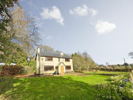 3 bedroom Cottage to let in West Hill Road, West Hill, Ottery St Mary, EX11