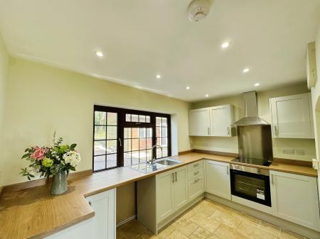 3 bedroom Cottage to let in West Hill Road, West Hill, Ottery St Mary, EX11