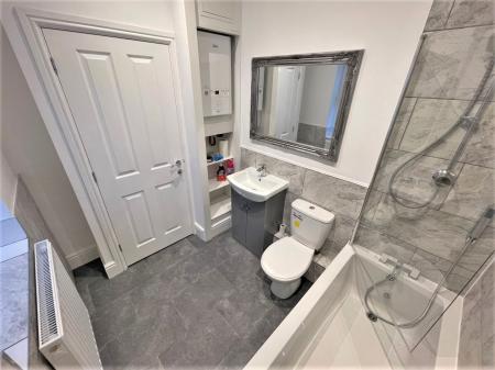 4 bedroom Terraced House to let in Albion Street, Exmouth, EX8