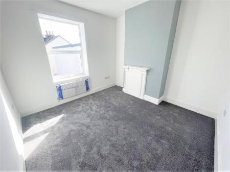 4 bedroom Terraced House to let in Albion Street, Exmouth, EX8