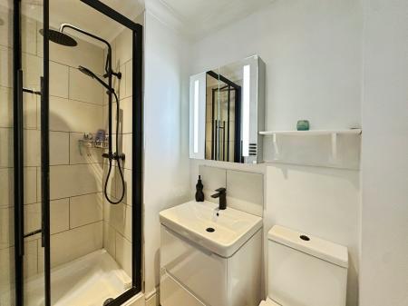 3 bedroom Detached house to let in Lower Knoll, Exmouth, EX8