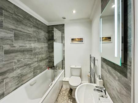 3 bedroom Detached house to let in Lower Knoll, Exmouth, EX8