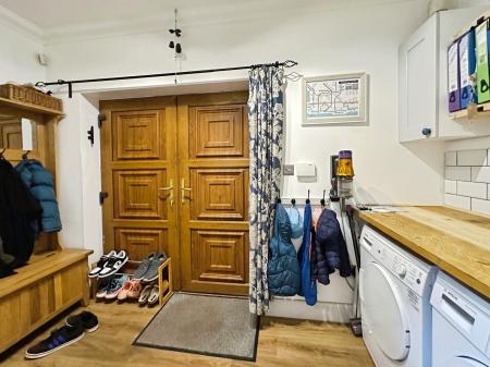 3 bedroom Detached house to let in Lower Knoll, Exmouth, EX8