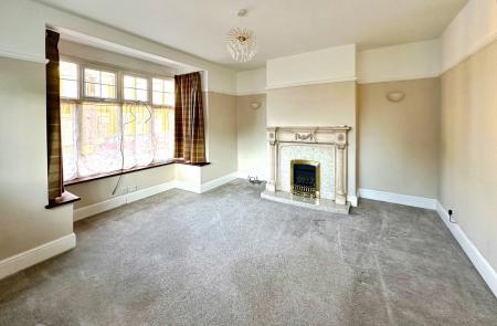 3 bedroom Semi-detached house to let in Belvedere Road, Exmouth, EX8