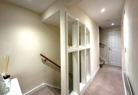 4 bedroom Terraced House to let in Birchwood Road, Exmouth, EX8