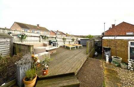 4 bedroom Terraced House to let in Birchwood Road, Exmouth, EX8
