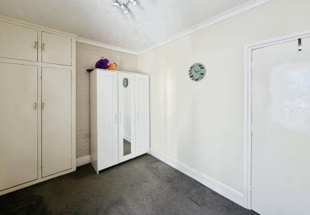 2 bedroom Flat to let in Hartley Road, Exmouth, EX8