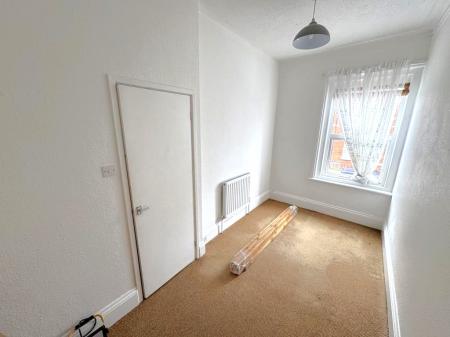 2 bedroom Flat to let in St Andrews Road, Exmouth, EX8