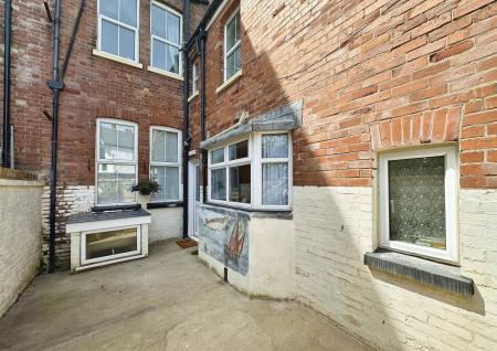 1 bedroom Flat to let in Alston Terrace, Exmouth, EX8