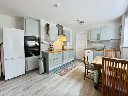 1 bedroom Flat to let in Alston Terrace, Exmouth, EX8