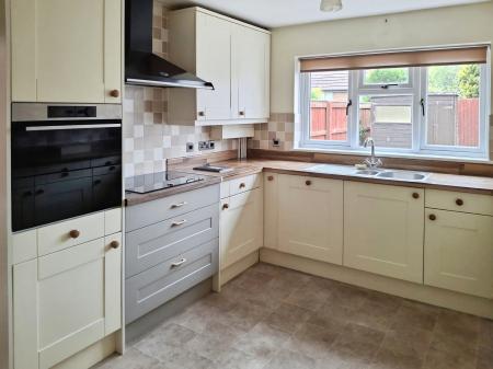 5 bedroom Detached house to let in Port Mer Close, Exmouth, EX8