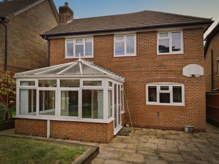 5 bedroom Detached house to let in Port Mer Close, Exmouth, EX8