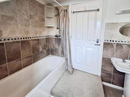 5 bedroom Detached house to let in Port Mer Close, Exmouth, EX8