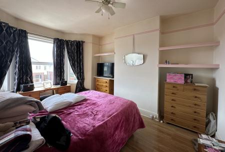 4 bedroom Terraced House for sale in Lyndhurst Road, Exmouth, EX8