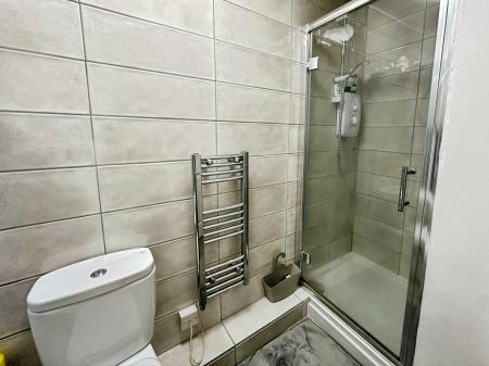 1 bedroom Flat to let in High Street, Exmouth, EX8