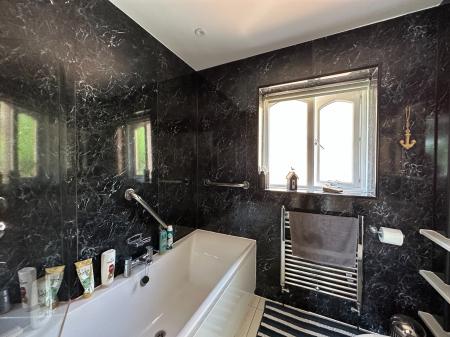 4 bedroom Detached house for sale in Canterbury Way, Exmouth, EX8