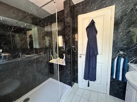 4 bedroom Detached house for sale in Canterbury Way, Exmouth, EX8