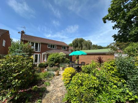4 bedroom Detached house for sale in Canterbury Way, Exmouth, EX8