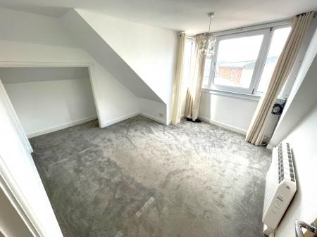 2 bedroom Flat to let in Fore Street, Exmouth, EX8