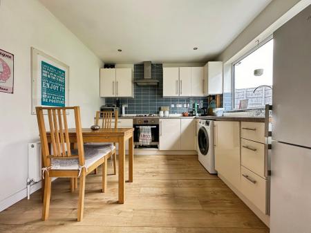 2 bedroom Bungalow for sale in The Marles, Exmouth, EX8